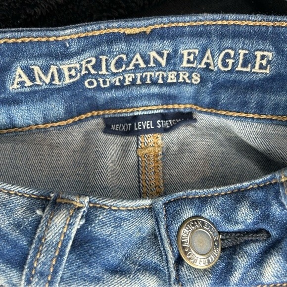 American Eagle high waisted distressed denim mini skirt women's size small 4 - Picture 4 of 5